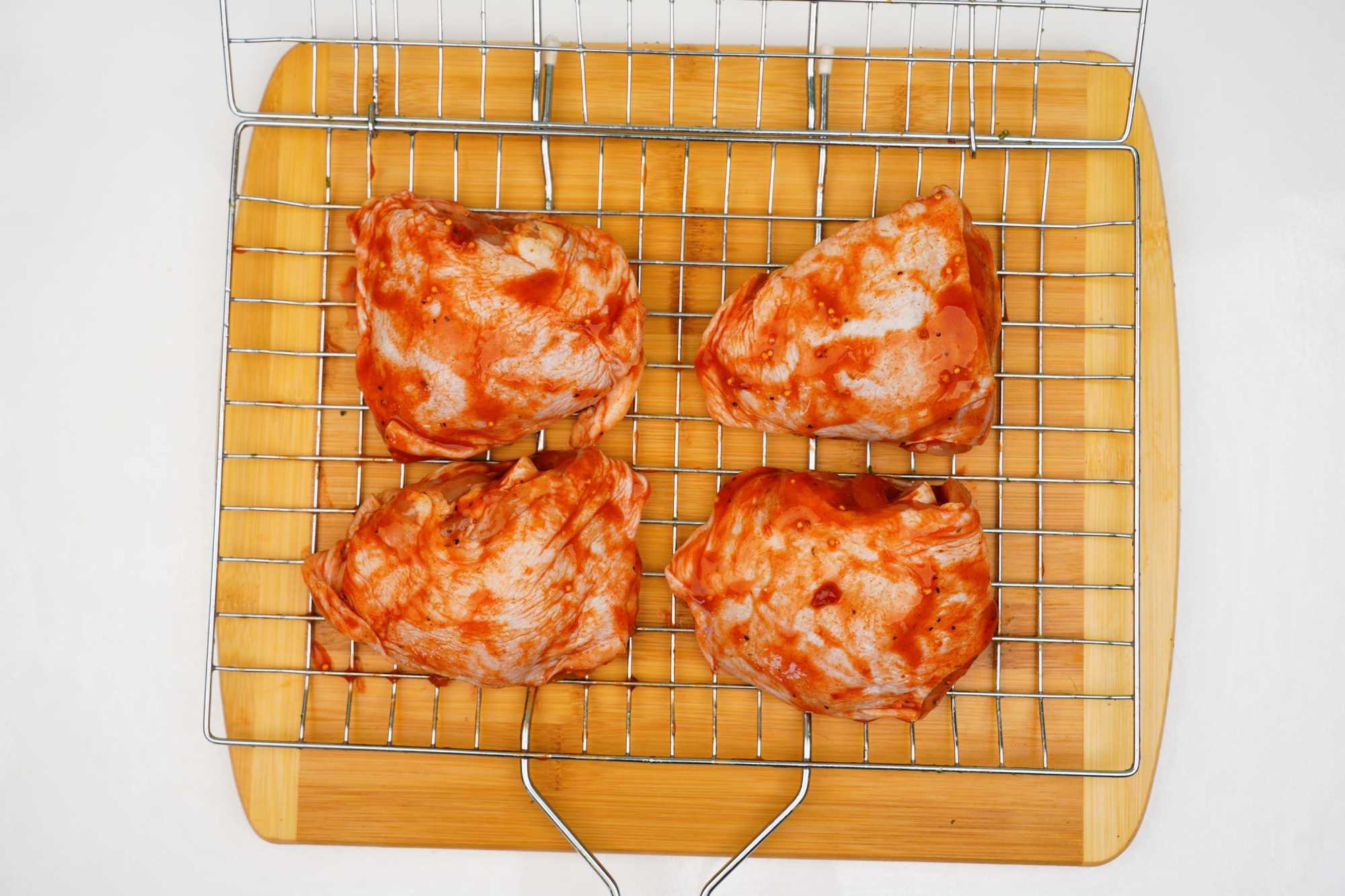 423250